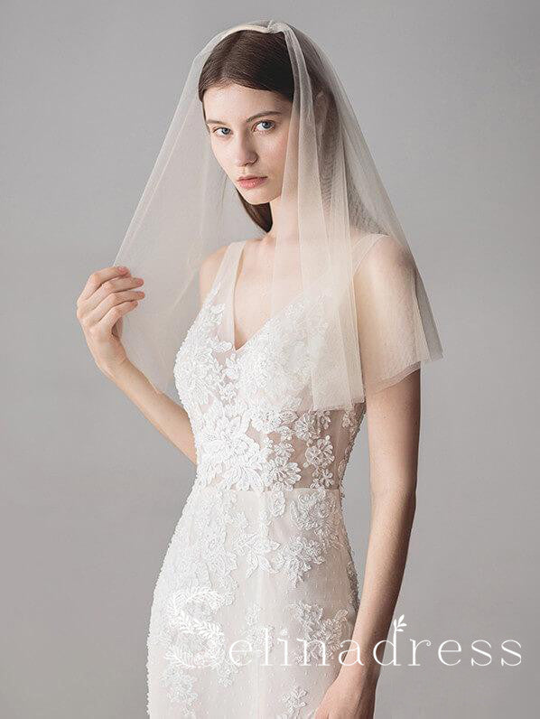 http://www.selinadress.com/cdn/shop/products/simple-champagne-short-wedding-veils-blusher-veil-alc002-1_1200x1200.jpg?v=1572163350