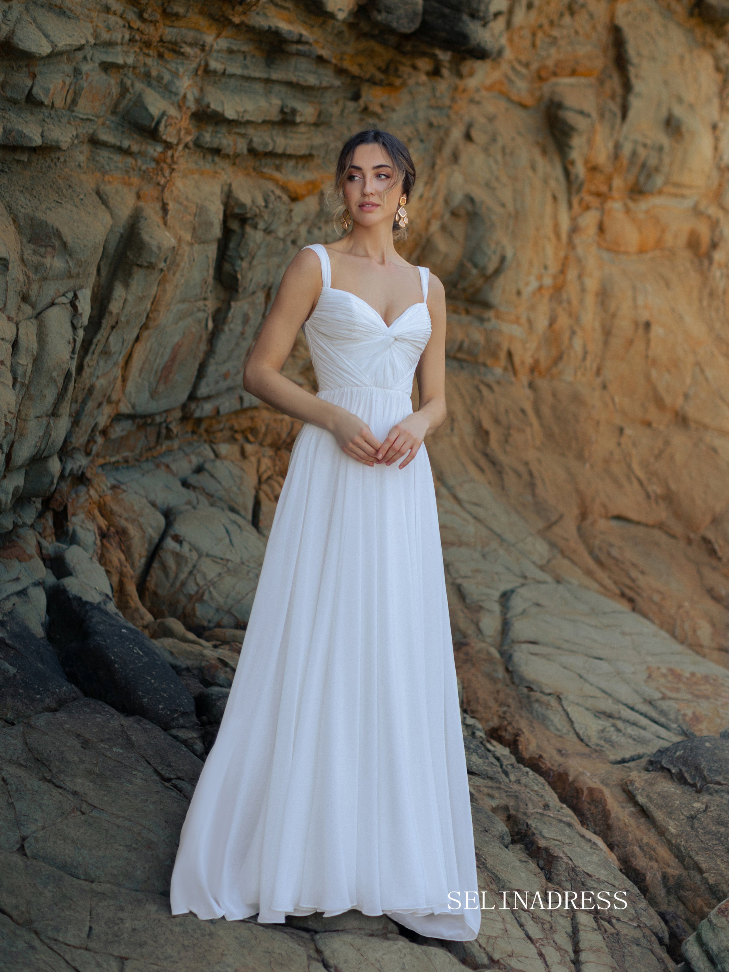 A-line Straps Chiffon Beach Wedding Dresses Elegant Bridal Gown EWR801|Selinadress