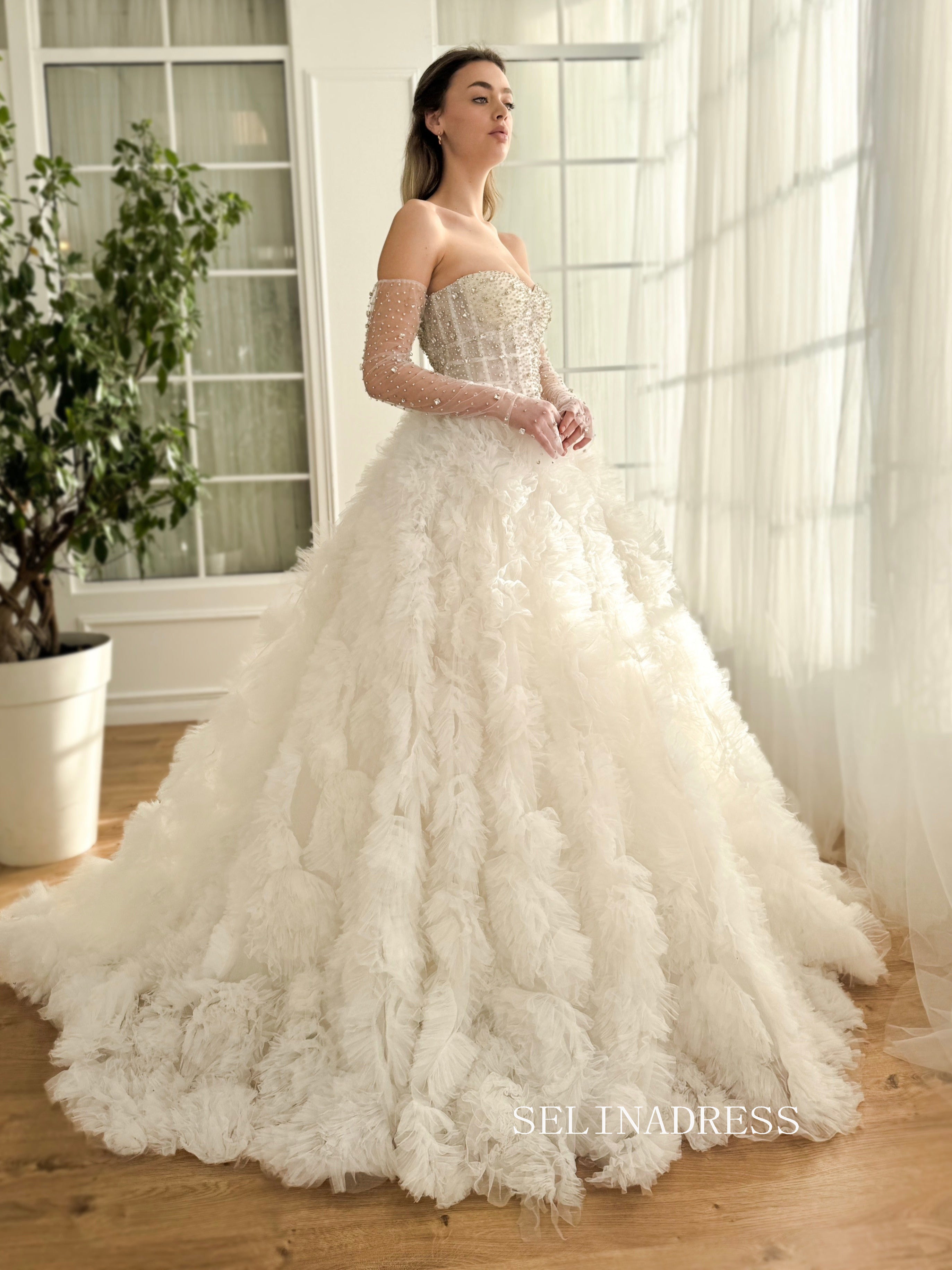 A-line Sweetheart Beaded Lace White Bridal Gowns Elegant Strapless Wedding Dress JKL3201|Selinsdress