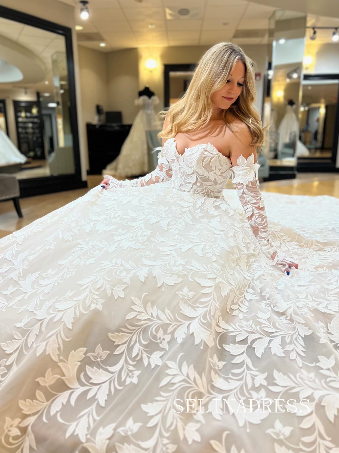 A-line Sweetheart Lace Wedding Dress Rustic White Ball Gown Bridal Gowns TKL3047|Selinadress