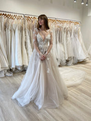 Chic A-line Deep V neck Long Sleeve Applique Wedding Dresses SER624|Selinadress