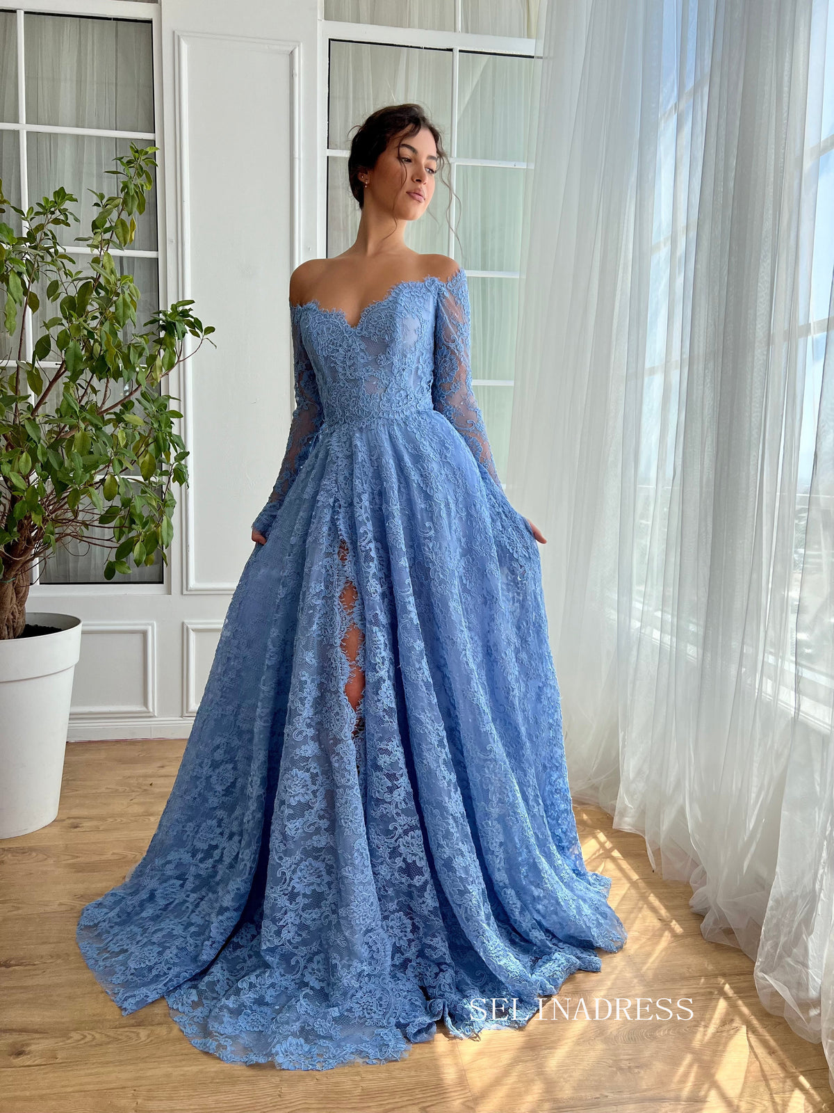 Chic Blue Lace Long Prom Dresses Off-the-shoulder Long Sleeve Unique Evening Dress With Slit JKL3126|Selinadress