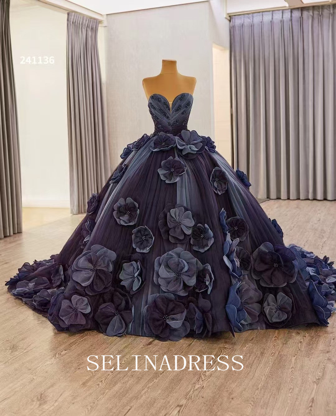 Dark Navy Sweetheart Luxury Prom Dress Hand made Floral Ball Gown Quincess Wedding Dresses 241136|Selinadress