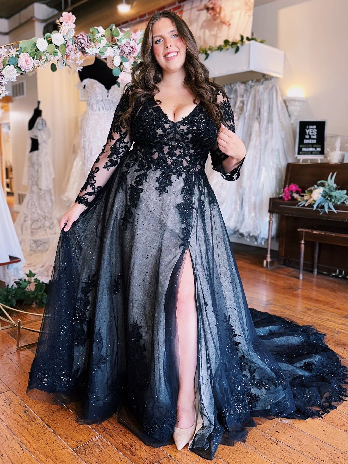 Elegant Black Long Prom Dress Long Sleeve A-line Lace Elegant Evening Gowns SLD005|Selinadress