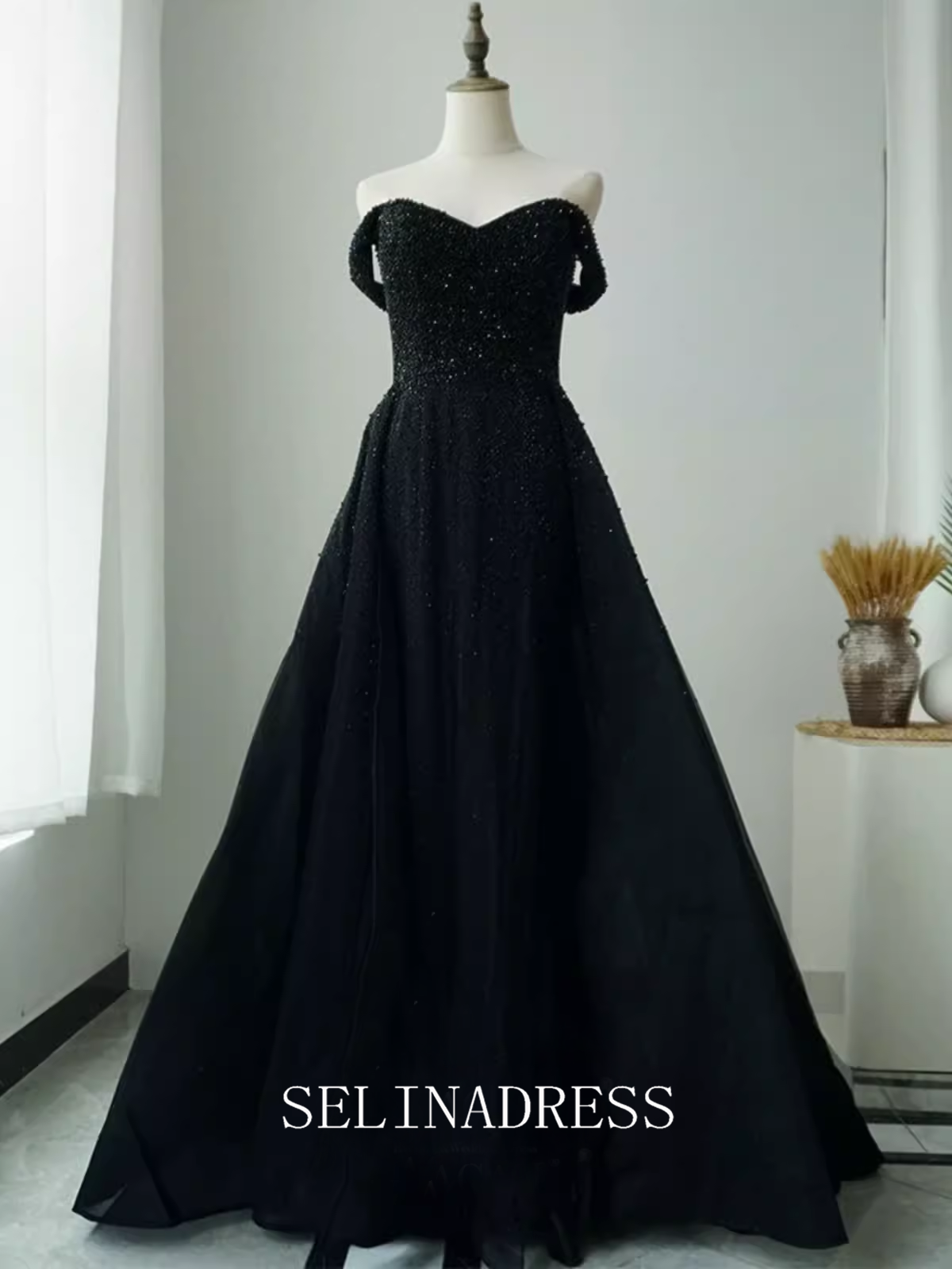 High Quality Black Beaded Long Prom Dress Off-the-shoulder Dubai Evening Formal Gown EWR101|Selinadress