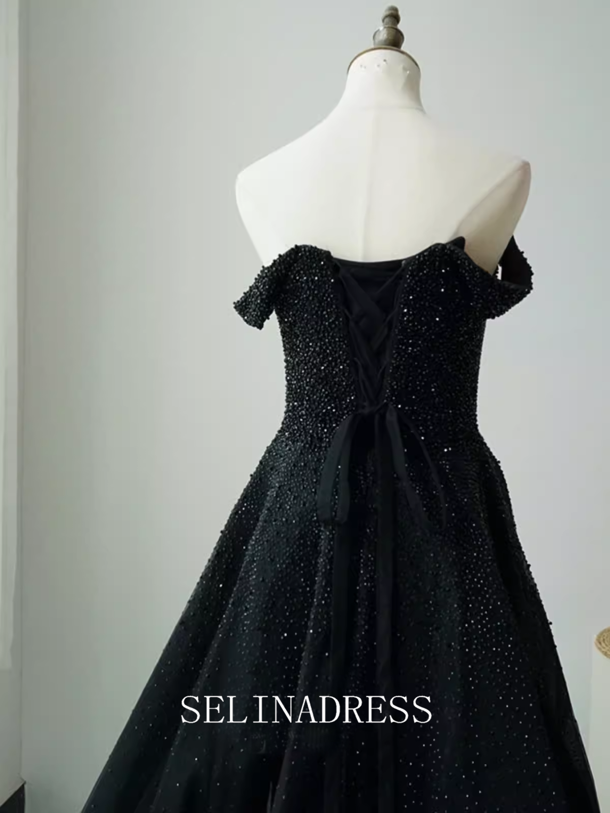 High Quality Black Beaded Long Prom Dress Off-the-shoulder Dubai Evening Formal Gown EWR101|Selinadress