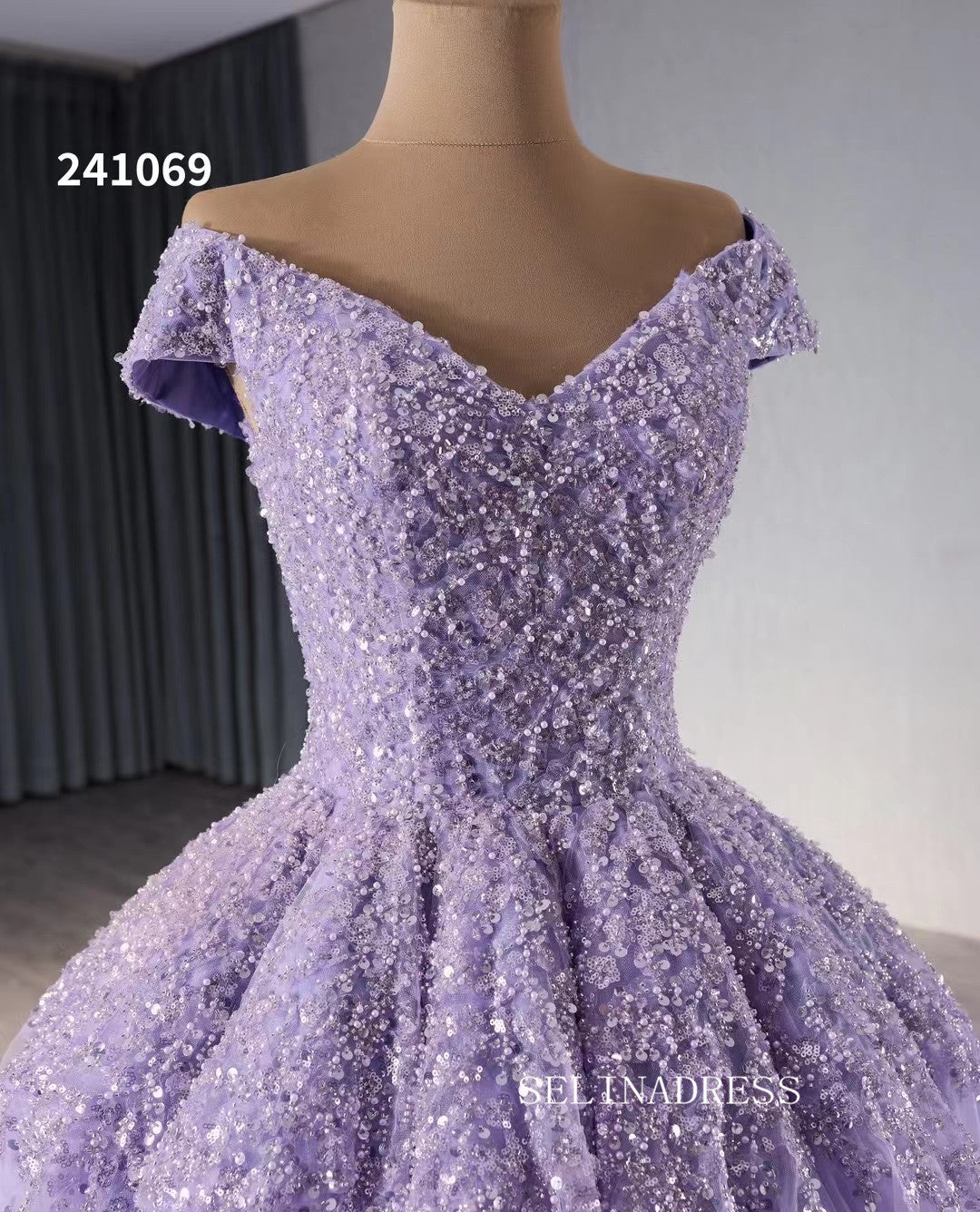 Luxury Lilac V neck Beaded Long Formal Dresses Evening Dress 241069|Selinadress