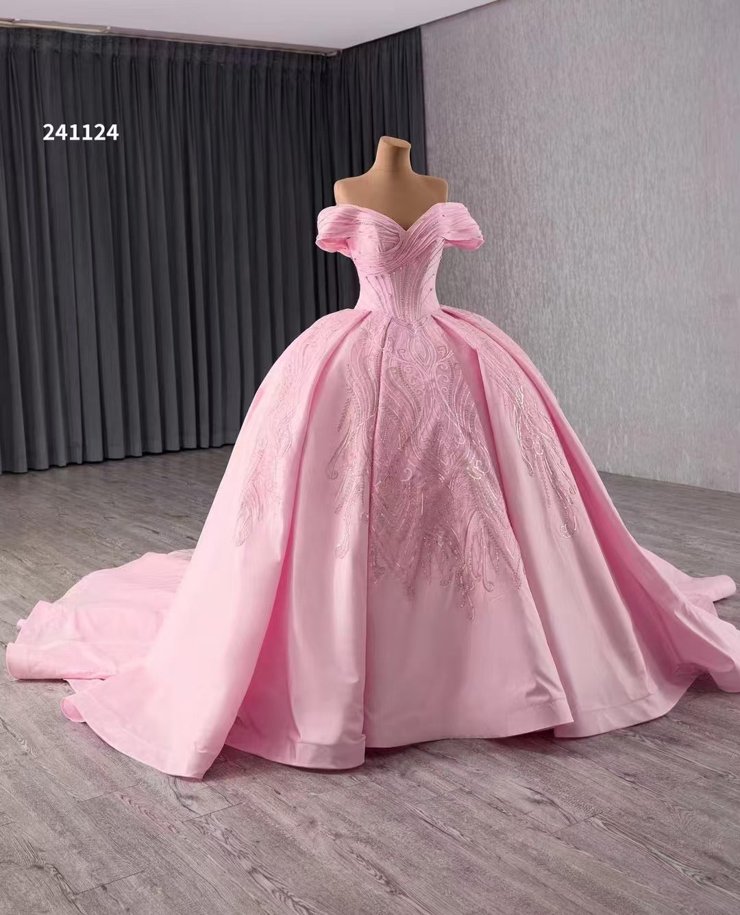 Off-the-shoulder Pink Beaded Ball Gown Evening Dress Haute Couture Wedding Gowns 241124|Selinadress