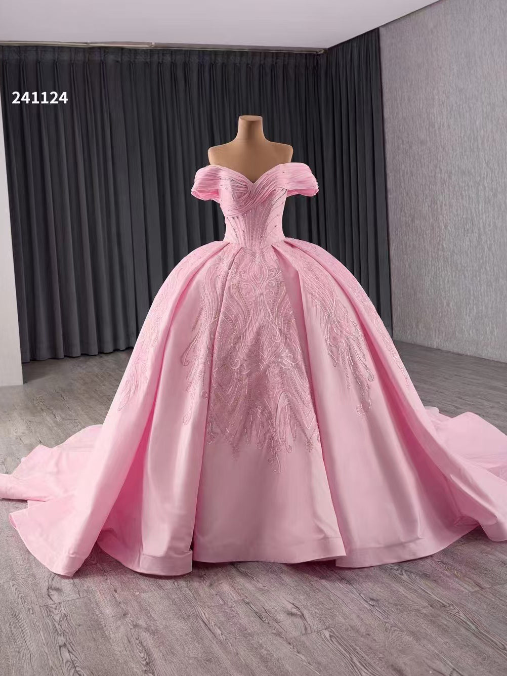 Off-the-shoulder Pink Beaded Ball Gown Evening Dress Haute Couture Wedding Gowns 241124|Selinadress