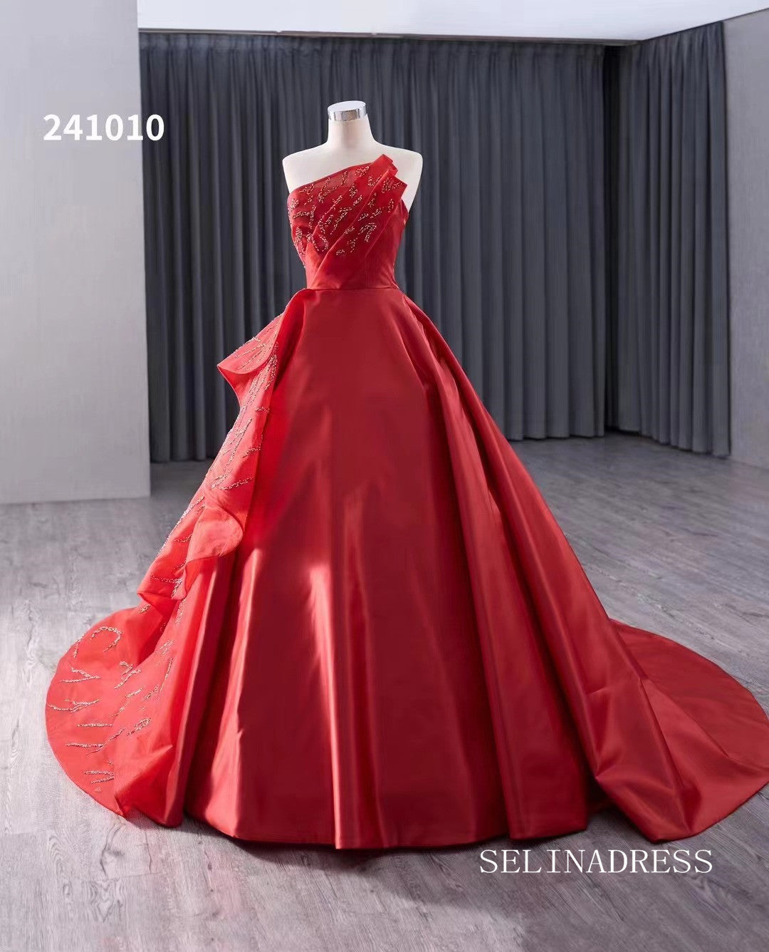 Red Beaded Satin Wedding Dress Strapless Ball Gown Quinceanera Dress 241010|Selinadress