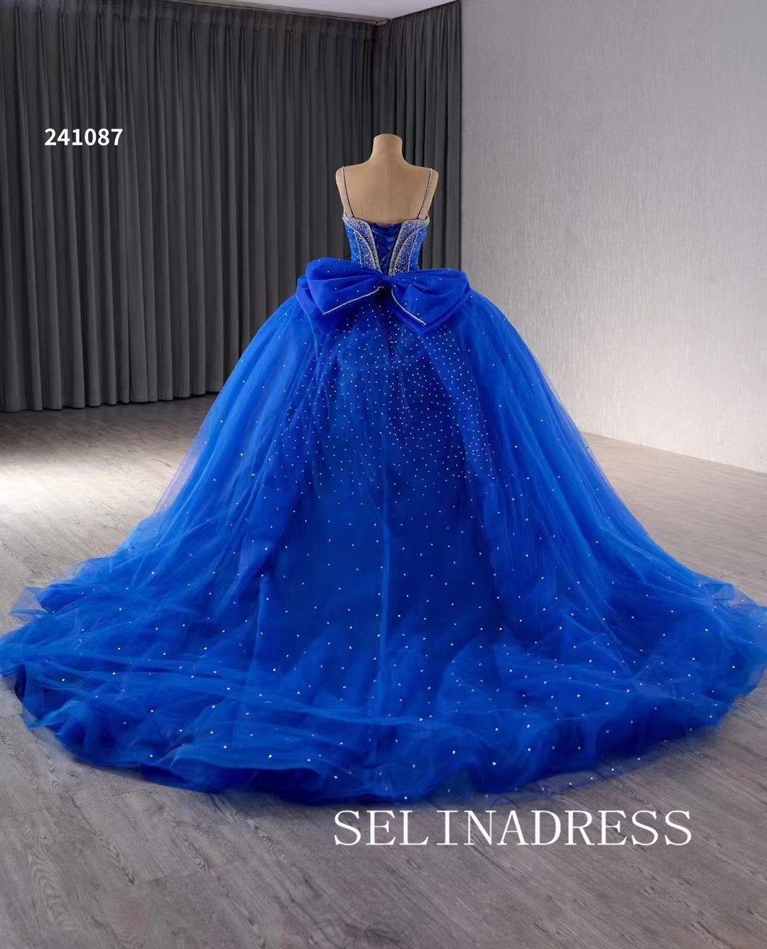 Royal Blue Beaded Wedding Dresses Spaghetti Straps Quinceanera Dress With Bowknot 241087|Selinadress