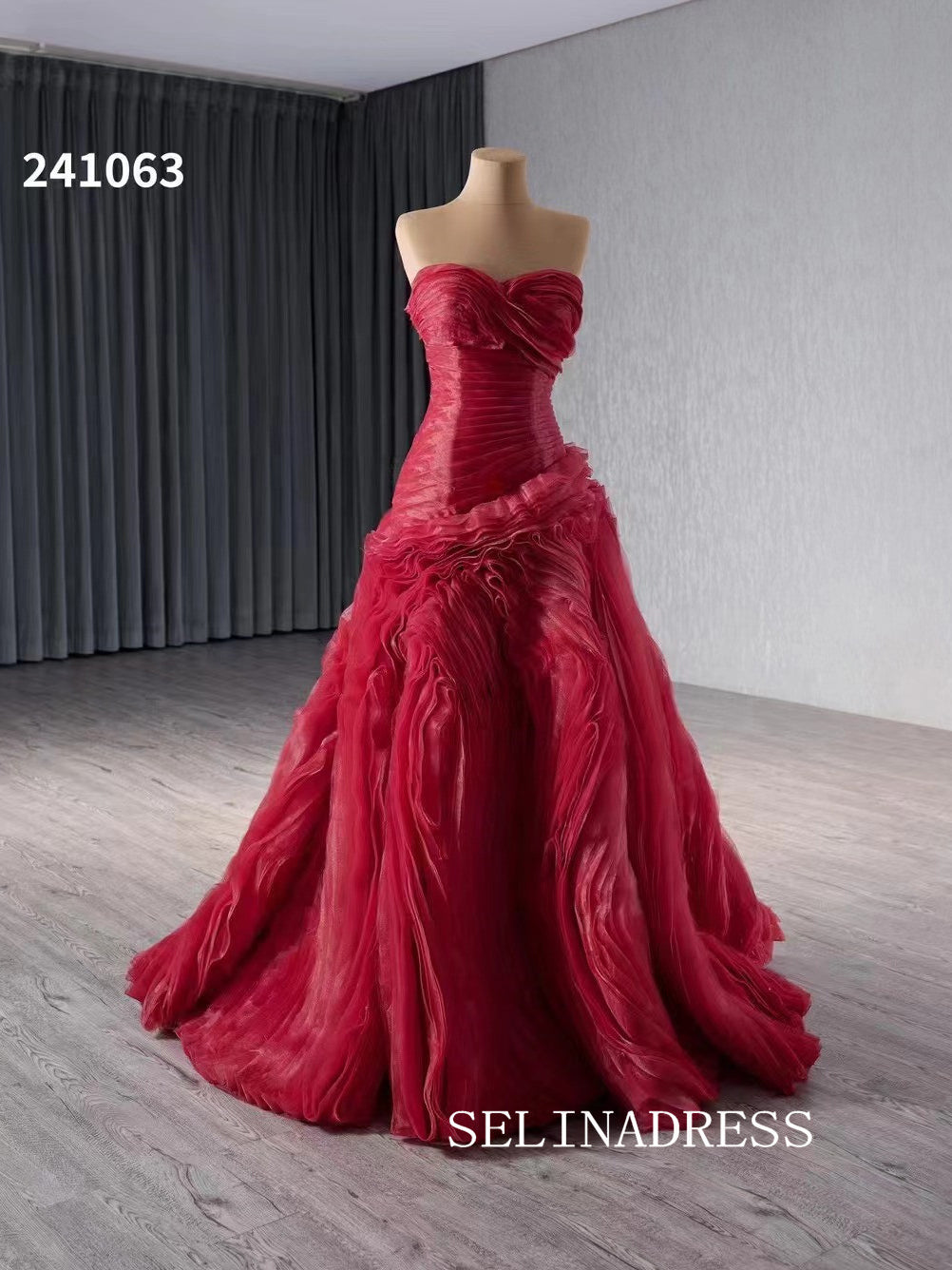 Sweetheart Red Luxury Wedding Dress Ruffles Quinceanera Dress 241063|Selinadress