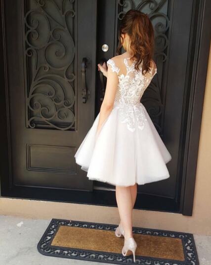 Lace Homecoming Dresses A-line Knee-length Short Prom Dress Party Dress JK604