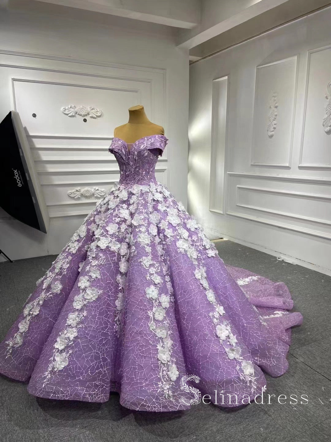 Off-the Shoulder 3D Floral Long Prom Dress luxurious Ball Gown Lilac Evening Dress RSM6601