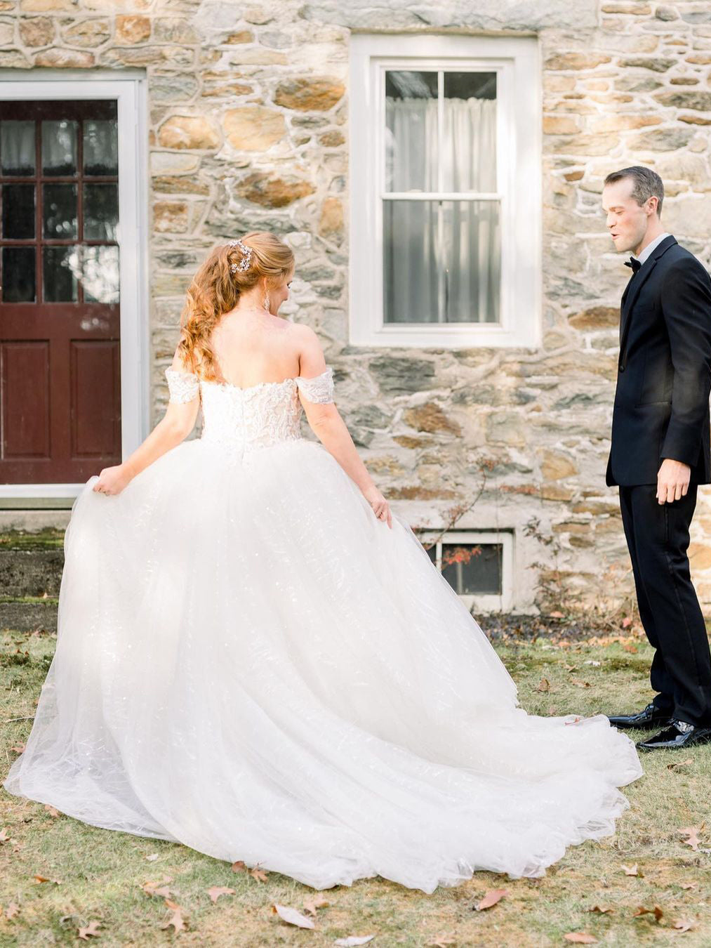 A-line Off-the-shoulder Lace Wedding Dresses White Rustic  Bridal Gowns CBD360|Selinadress