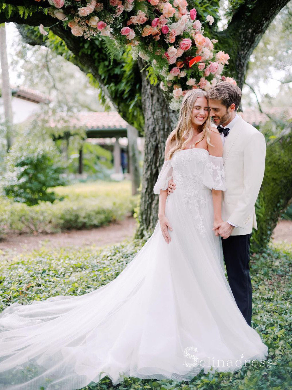 A-line Off-the-shoulder Rustic White Wedding Dresses Lace Bridal Gowns CBD357|Selinadress