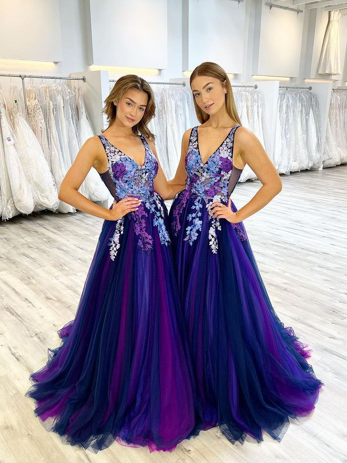 Chic A-line V neck Royal Blue Prom Dresses Long Embroidery Evening Gowns MSK013|Selinadress