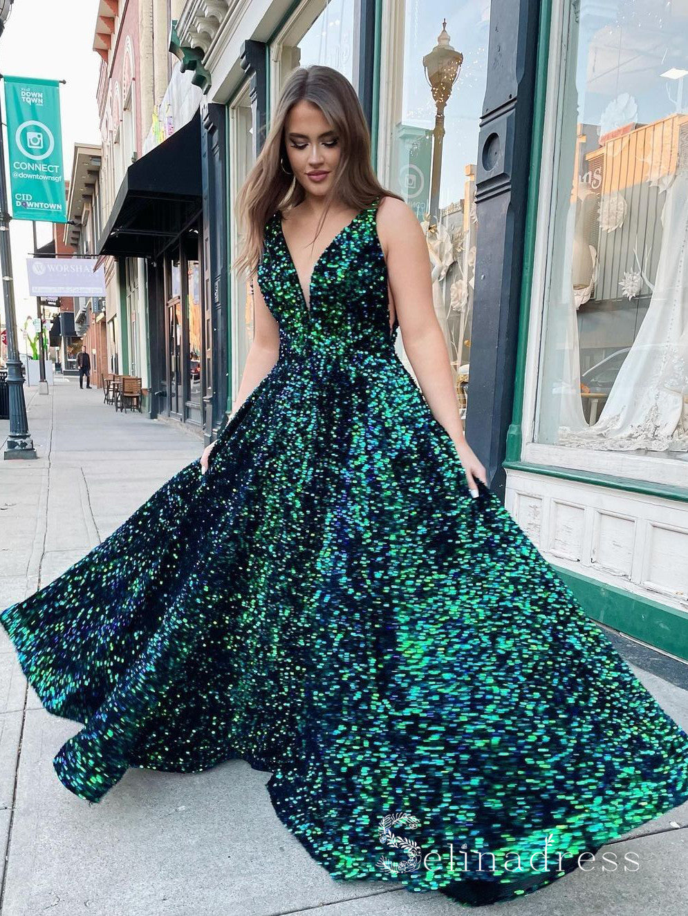 Chic A-line V neck Sequins Green Long Prom Dresses Sparkly Evening Dre –  SELINADRESS