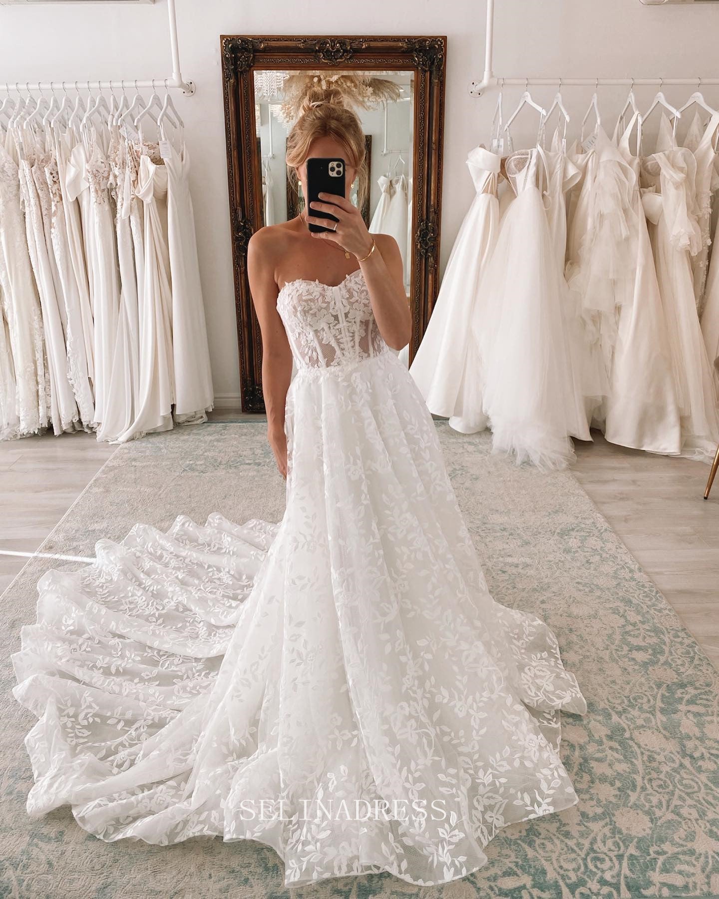 Sweetheart Puffy A-Line Satin Tulle Short Wedding Dress